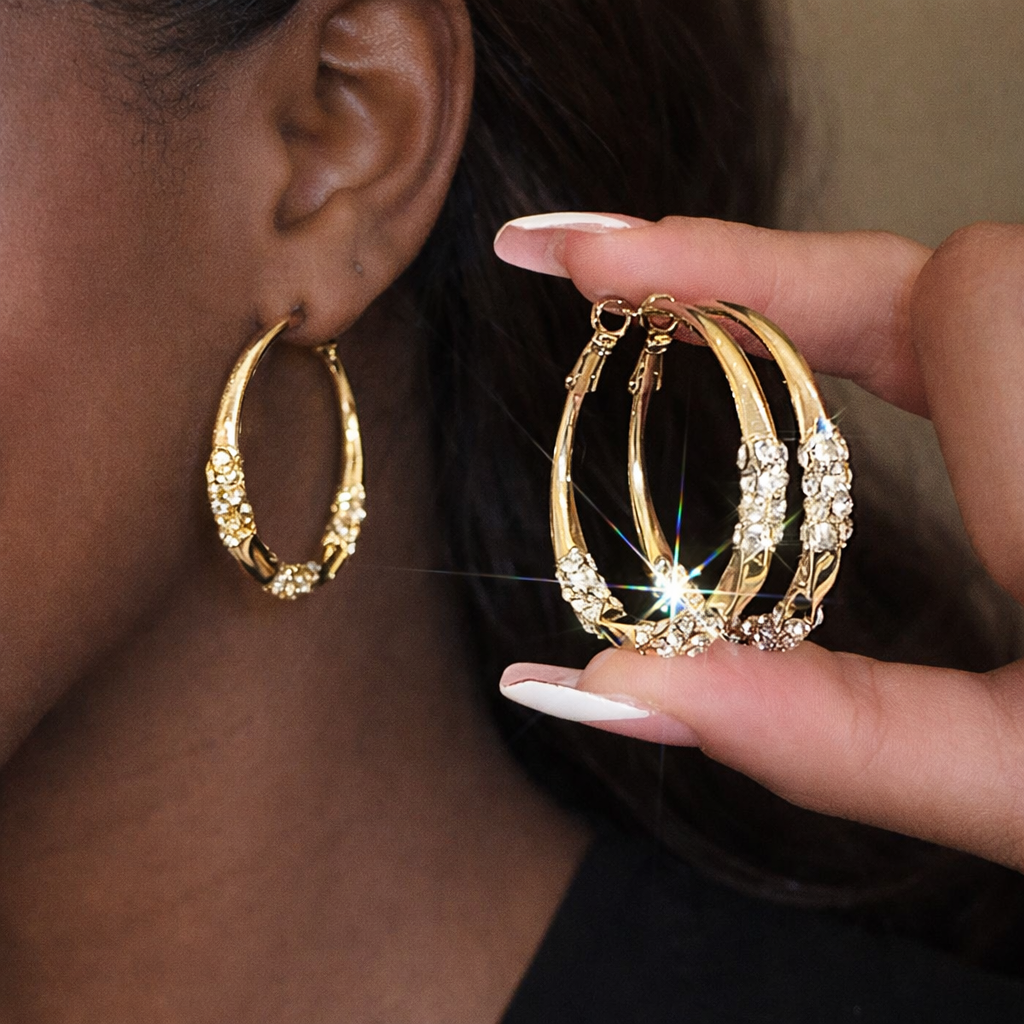 Boucles d’oreilles à effet diamant, élégantes et faciles à porter